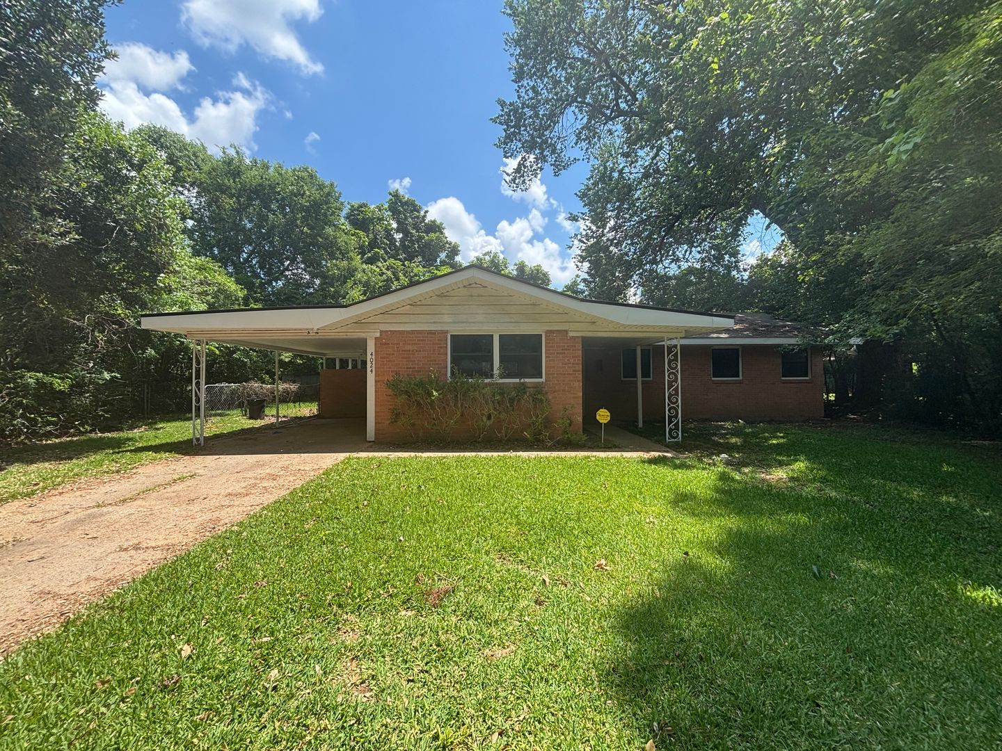 Shreveport House: 4024 Reily Ln