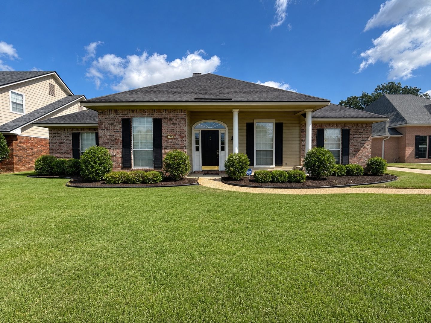 Shreveport House: 176 Sand Beach Blvd