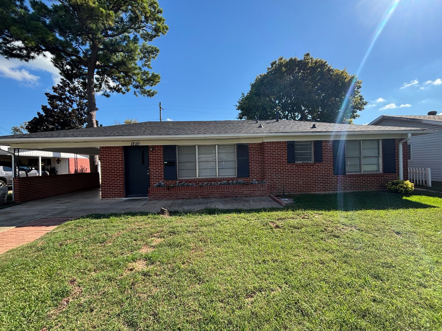 Bossier City House: 1210 Caroline