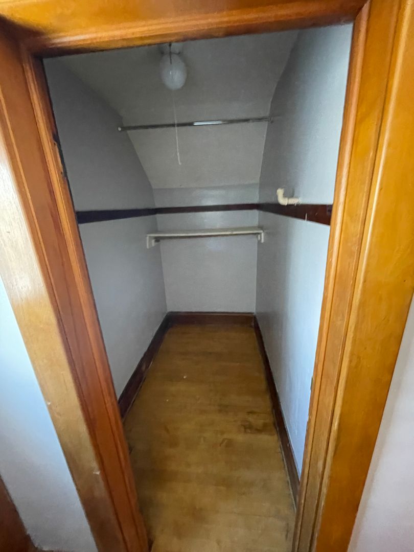 Minneapolis Apartment: 3718 Oakland Ave S