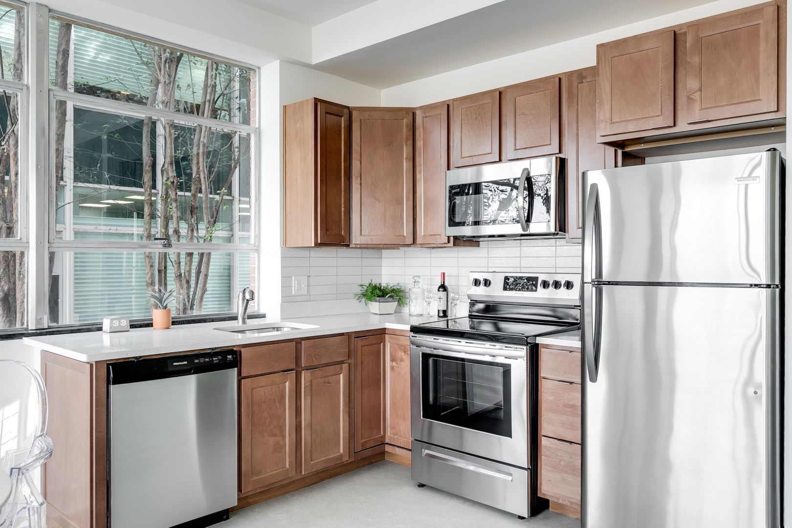 Richmond Apartment: 1004 N Thompson Street