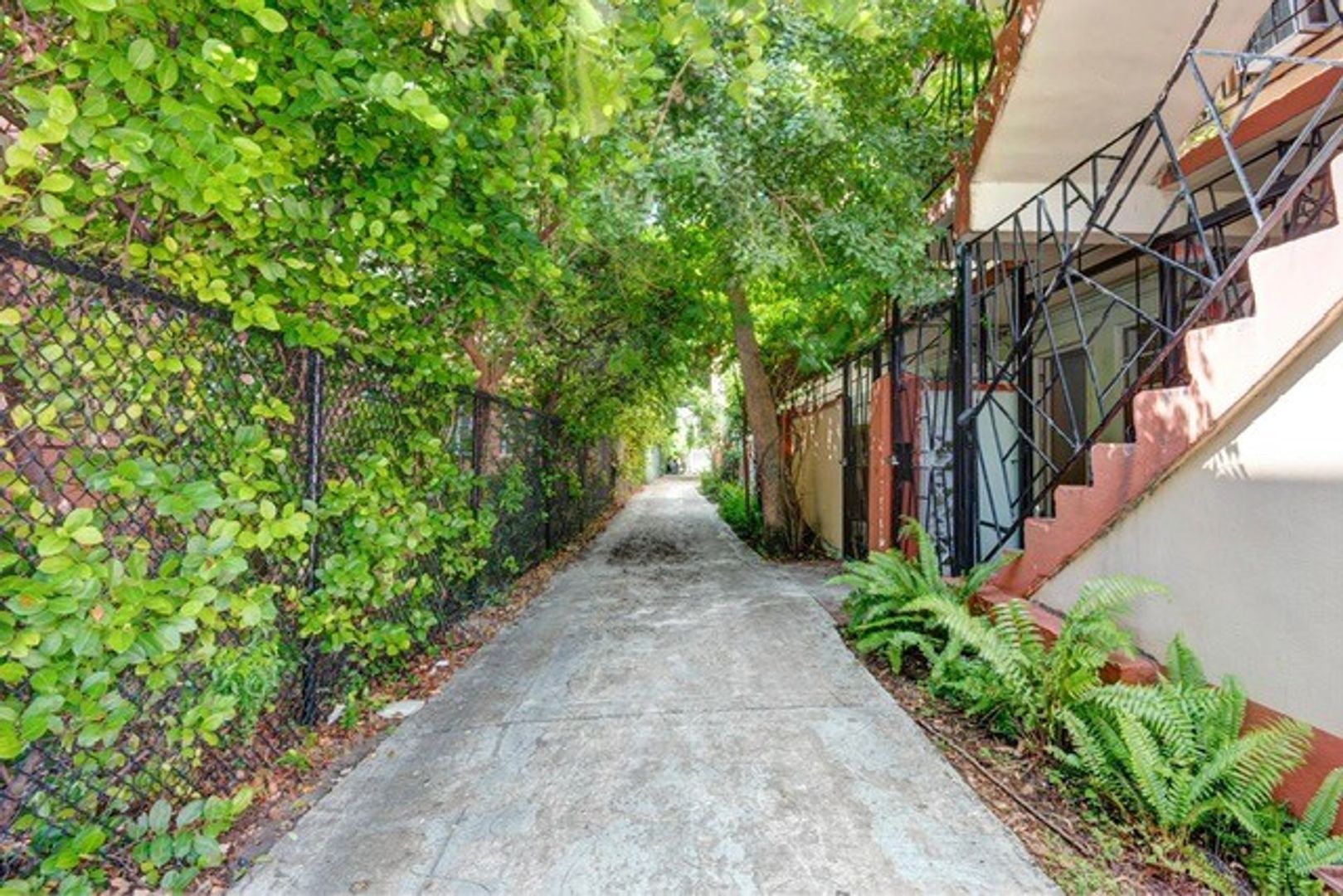 Miami Apartment: 542 NW 8th street