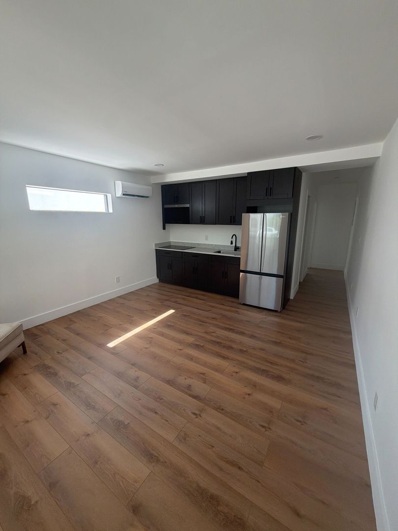 Miami Beach Apartment: 7801 Byron Ave