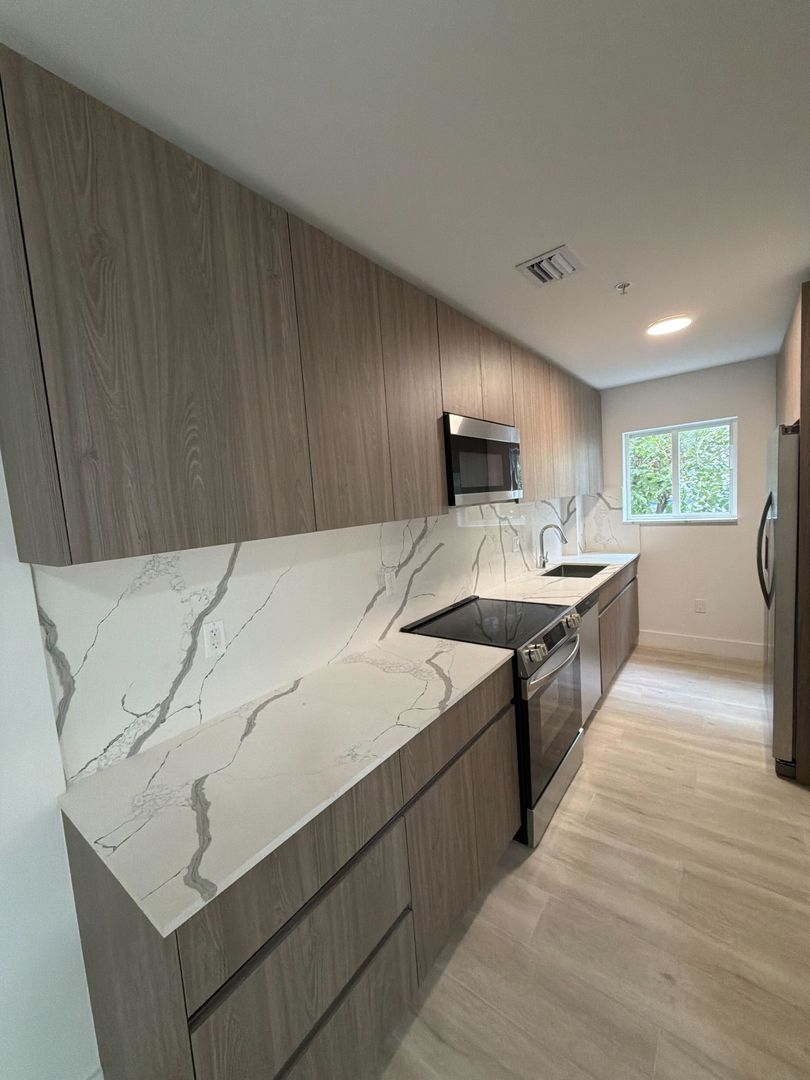 Miami Apartment: 32 NW 14th Ave