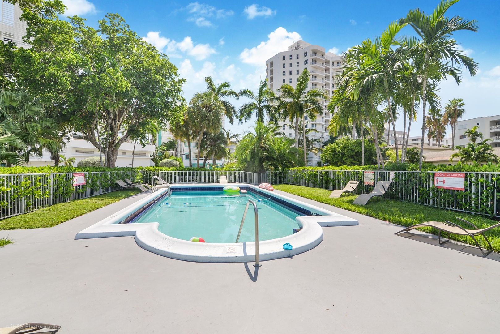 Bay Harbor Islands Apartment: 9770-9850 E Bay Harbor Drive/1050 98th St
