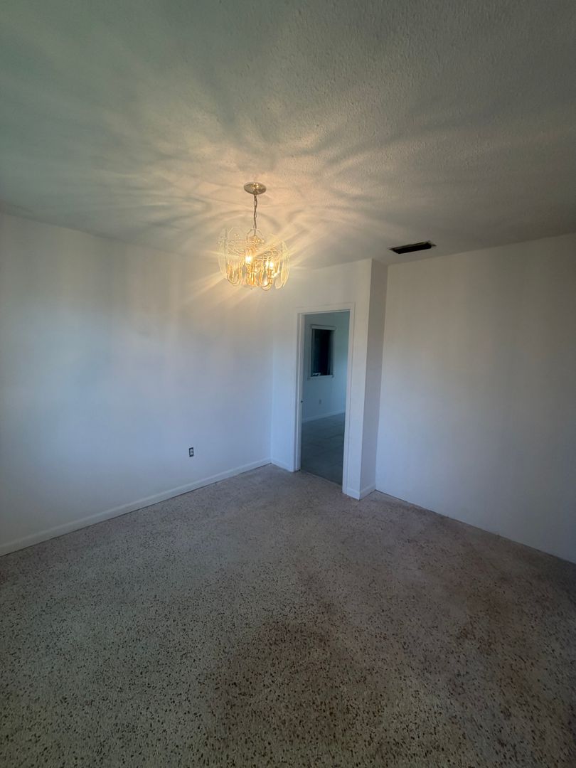 9610 SW 58th St 6 of 12
