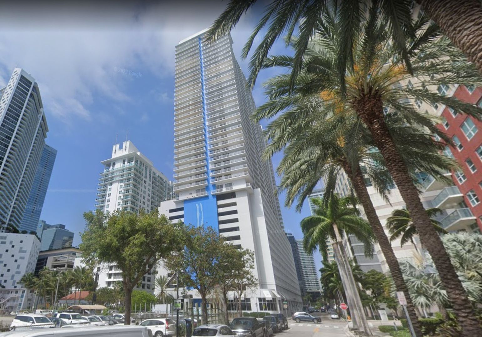 1 Bed / 1 Bath with Bay Views – Partially Furnished – Brickell – $2,800