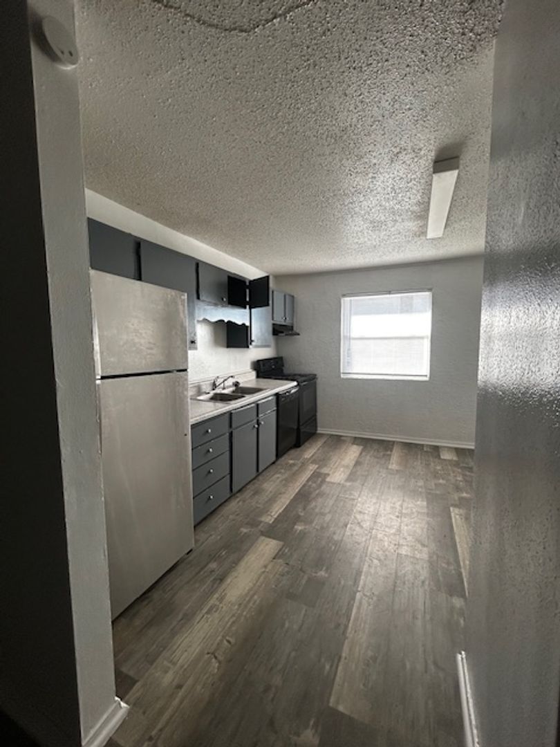 FORT SMITH Apartment: 2023 DALLAS ST