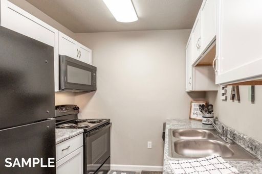 Completely updated 2-bedroom apartment in the heart of Sioux Falls! – photo 1