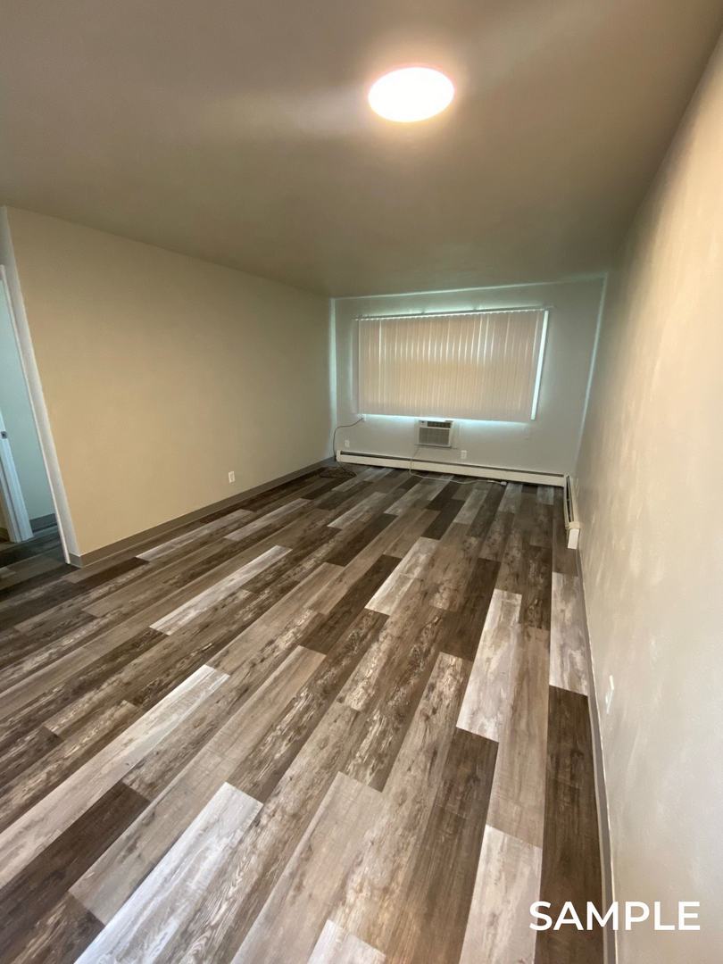 So Sioux City Apartment: 300-310 W 33rd St