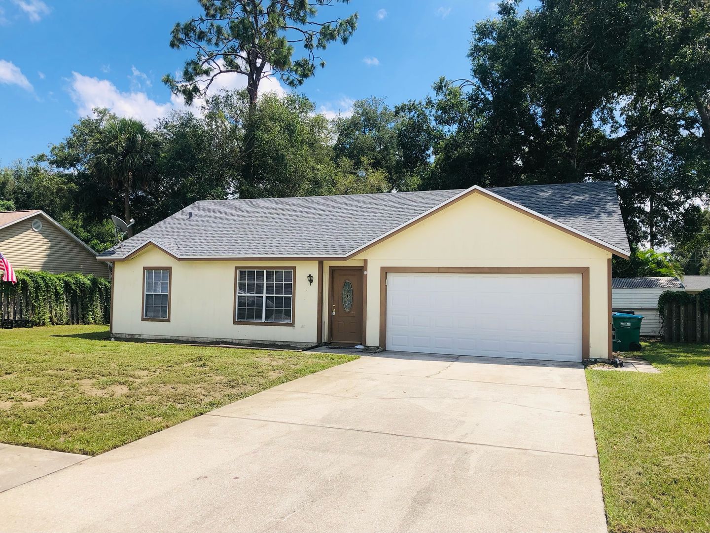 Deltona House: 3359 Phonetia Dr