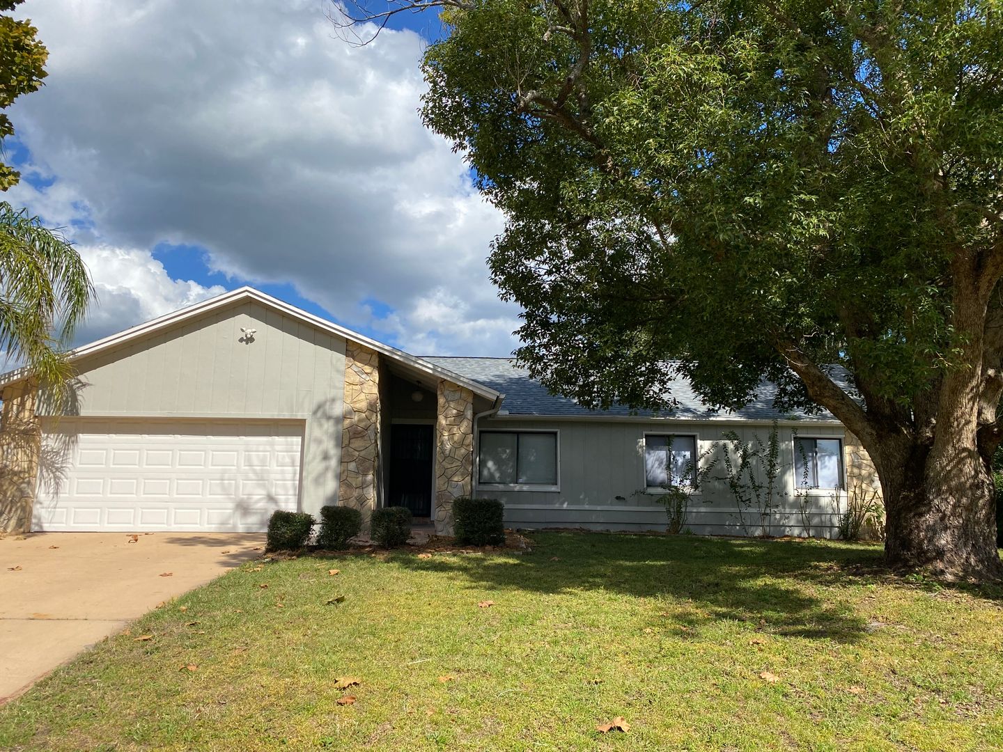 Deltona House: 1138 Abagail Dr
