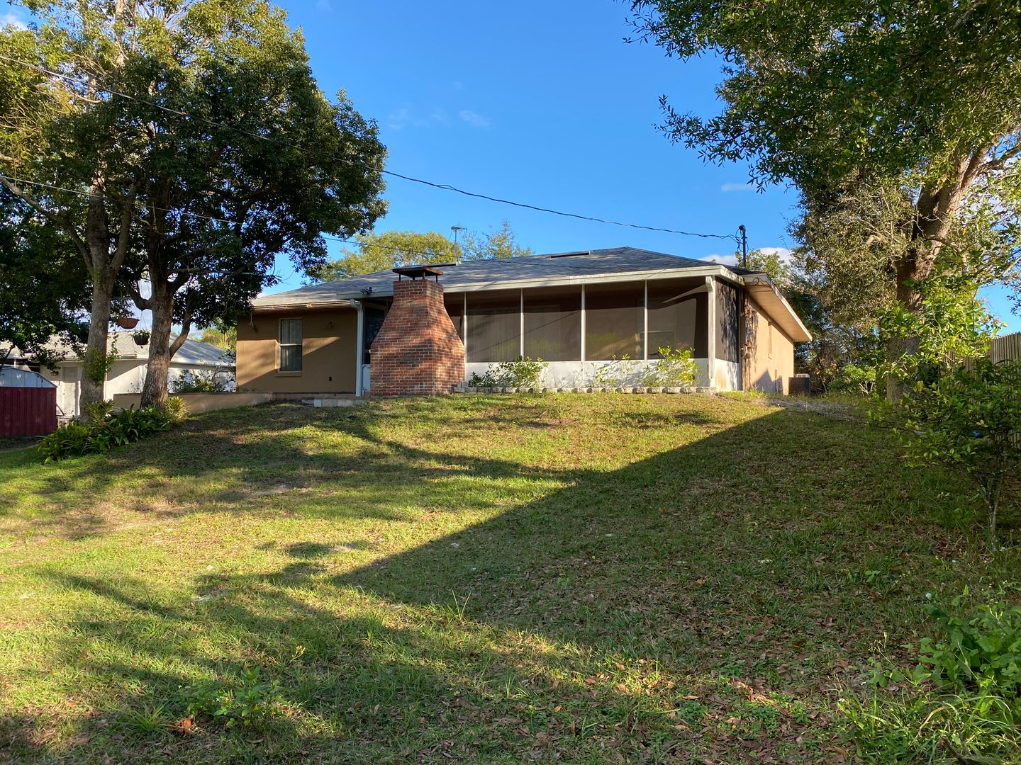 Deltona House: 1546 Falmouth Ave