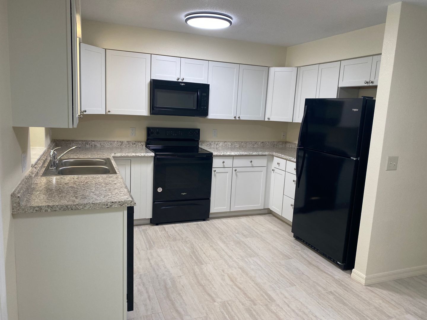 Orange City House: 2385 Poinsettia Dr