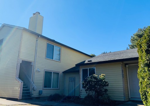 Aloha Living at Its Finest! Top-Floor 2BR Gem Just Steps from Shops! – photo 1