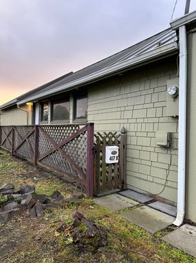 Spacious Two-Bedroom Apartment with Private Deck – Utilities Included!