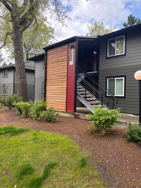 Sorry, no pets! One Bedroom Condo Available in Cedar Hills! W/S/G Included! – photo 1