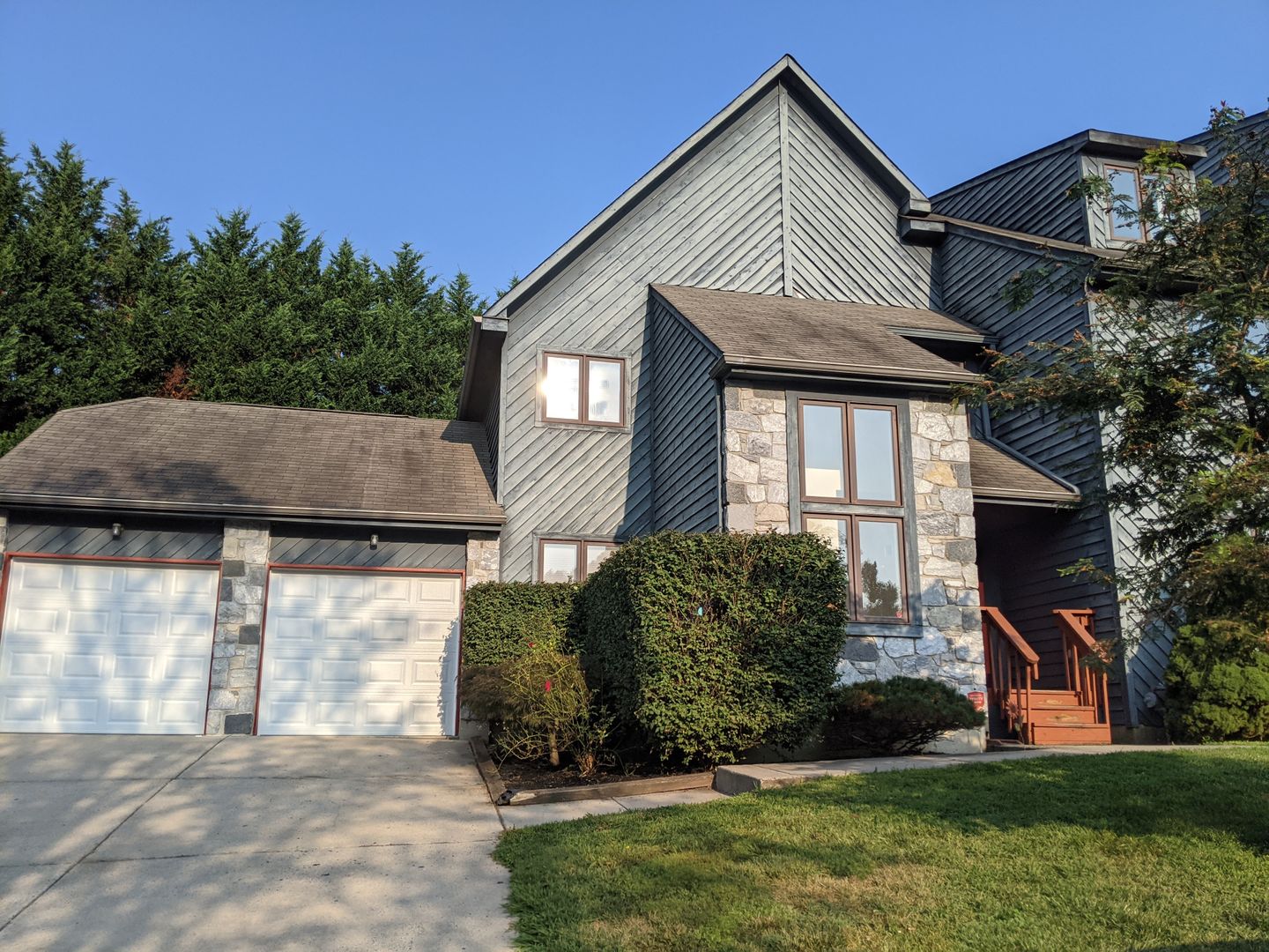 2+BR/3BA with Loft in Pike Creek!