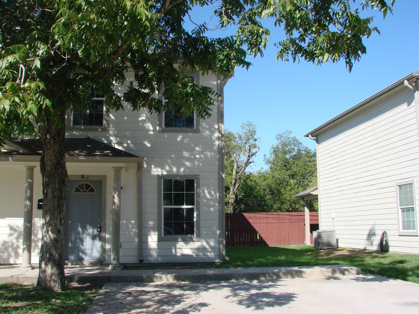 Houston Multiplex: 815 Cravens St