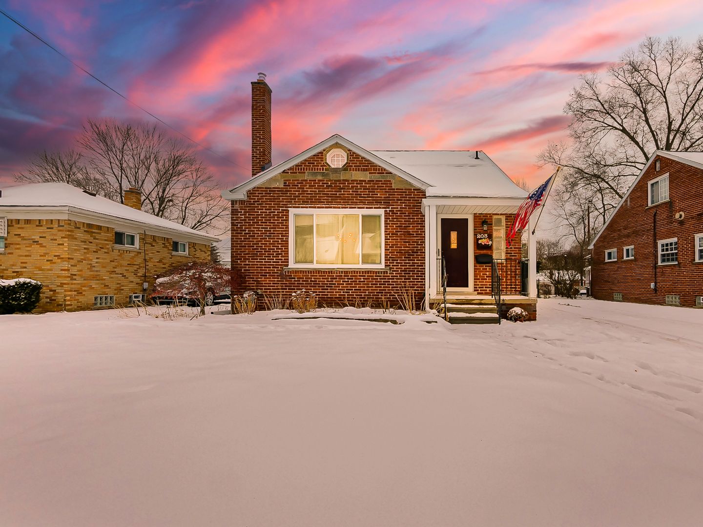 Clawson House: 203 Pare St