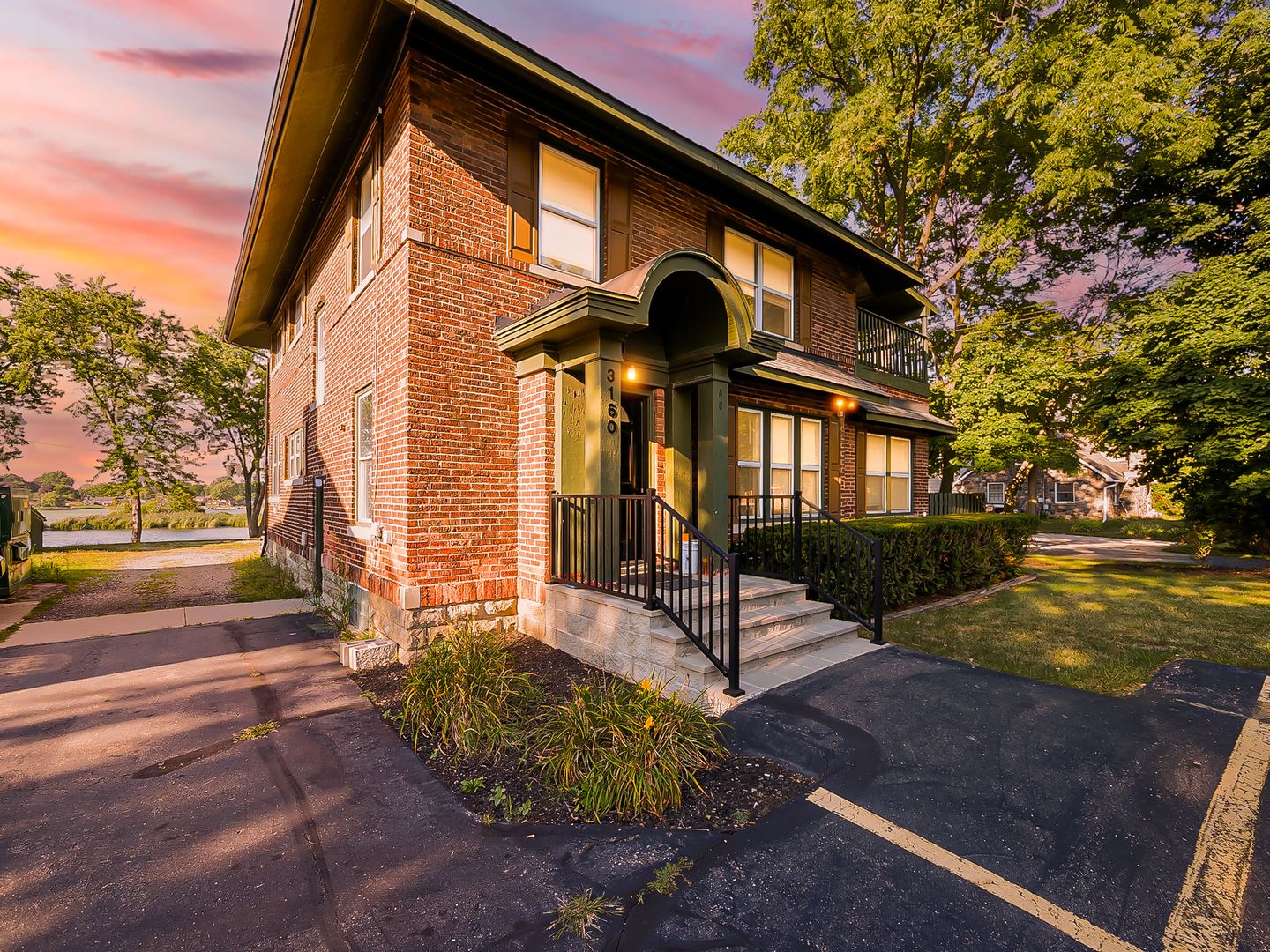 Waterford Apartment: 3160 Dixie Hwy
