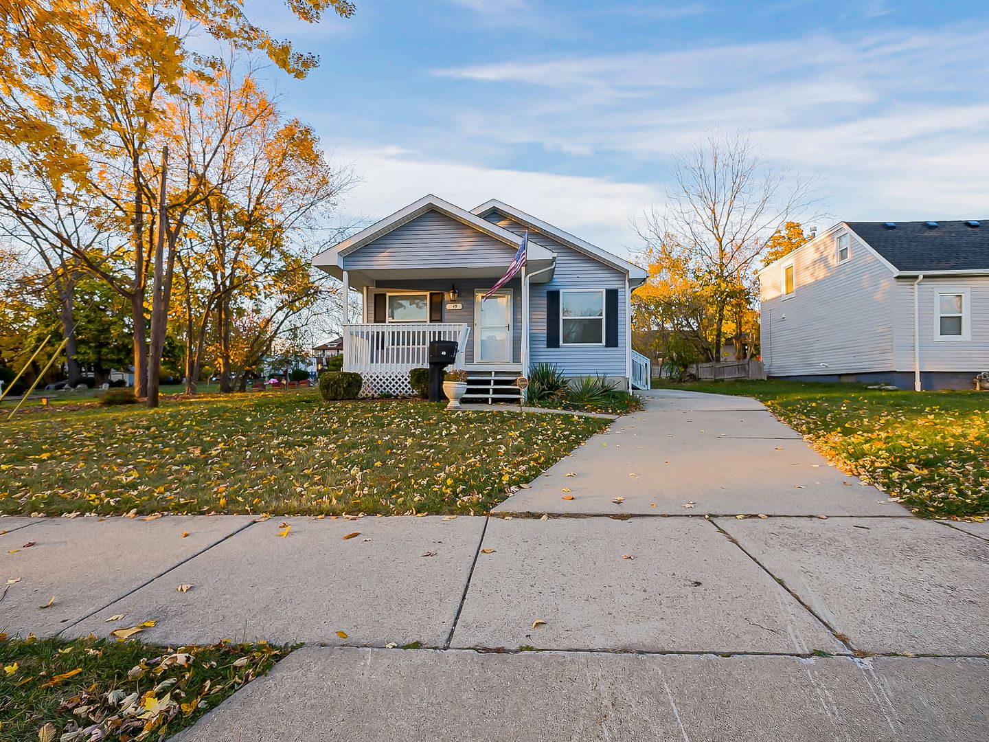 Pontiac House: 49 Oakhill Street