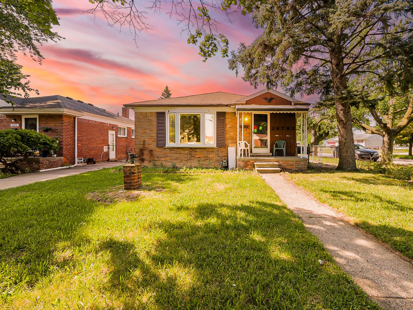 Garden City House: 28783 Leona St