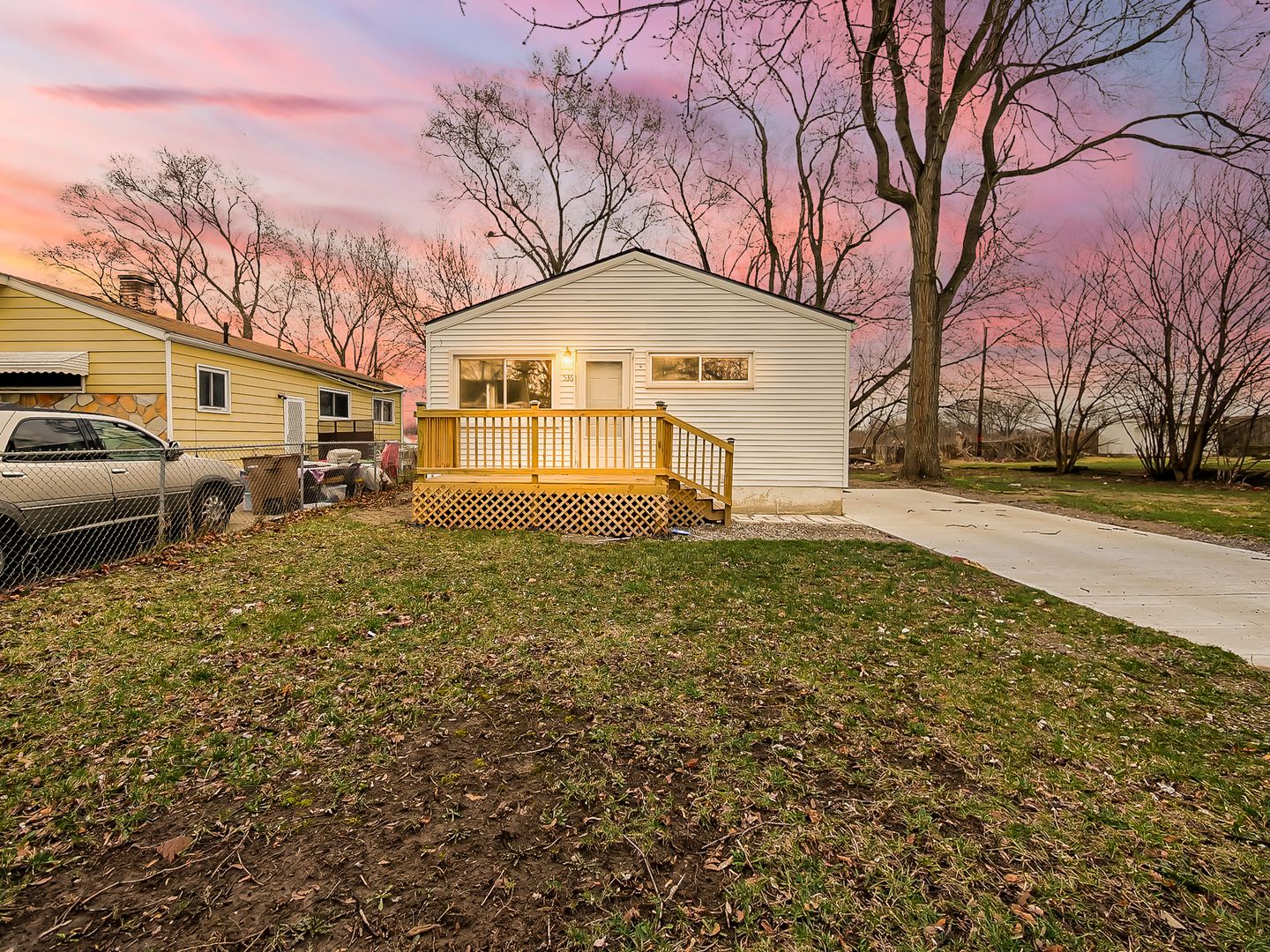 Pontiac House: 536 Emerson Ave