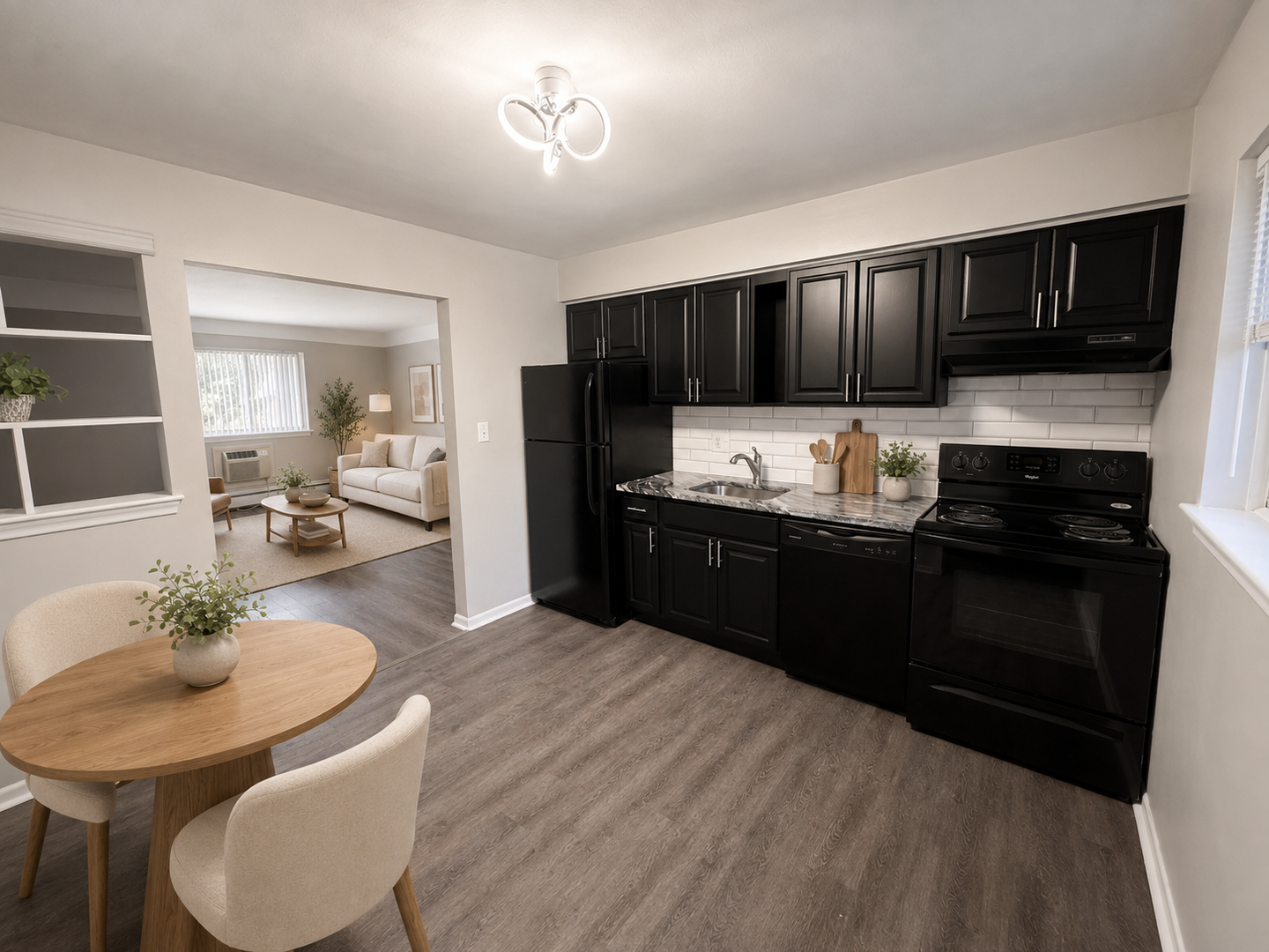 Clawson Apartment: 629 Maple Rd