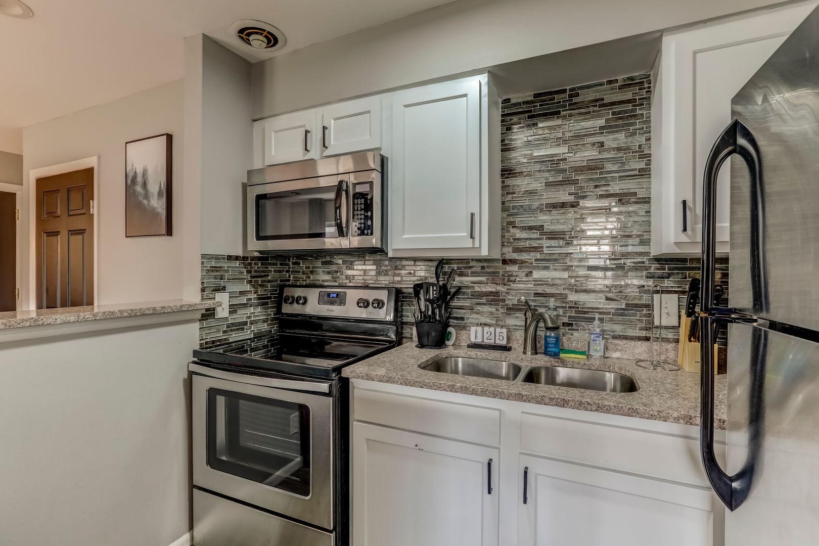 Royal Oak Apartment: 330 Oakland