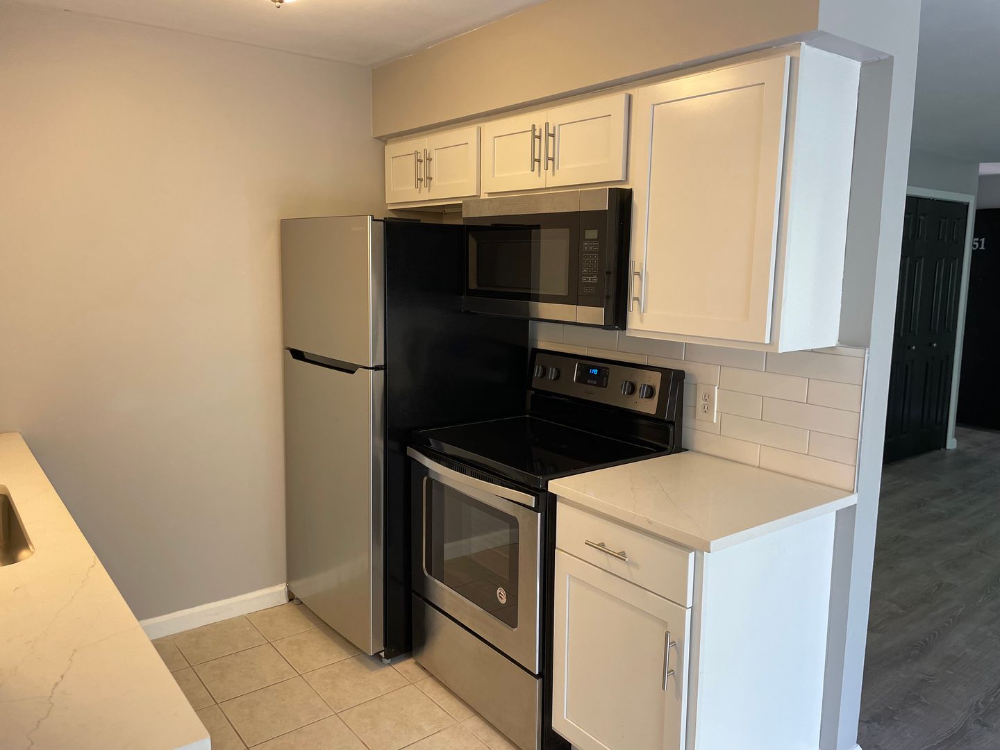 Walled Lake Apartment: 2175 Decker Rd