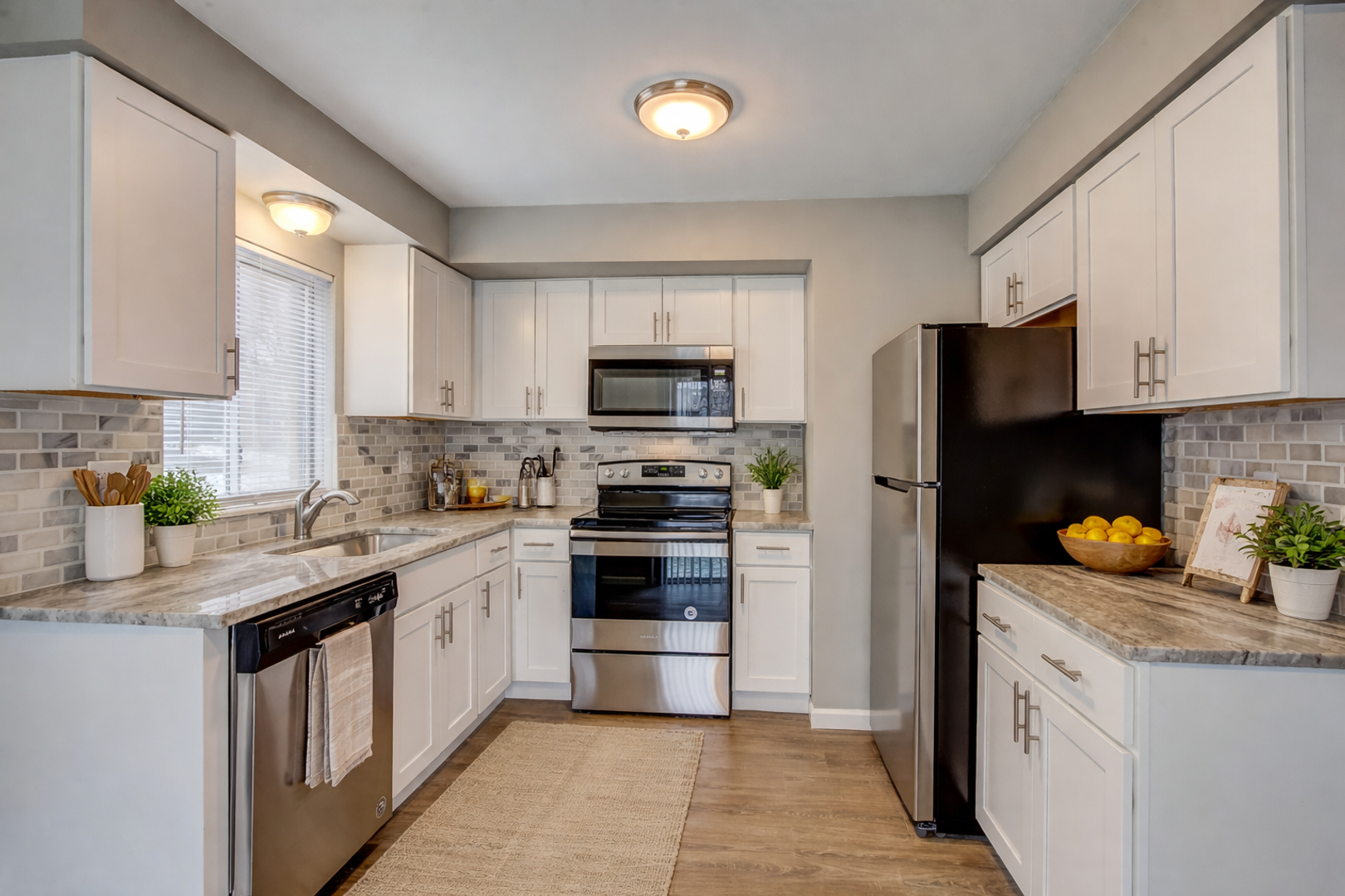 Walled Lake Apartment: 2153 Decker Rd