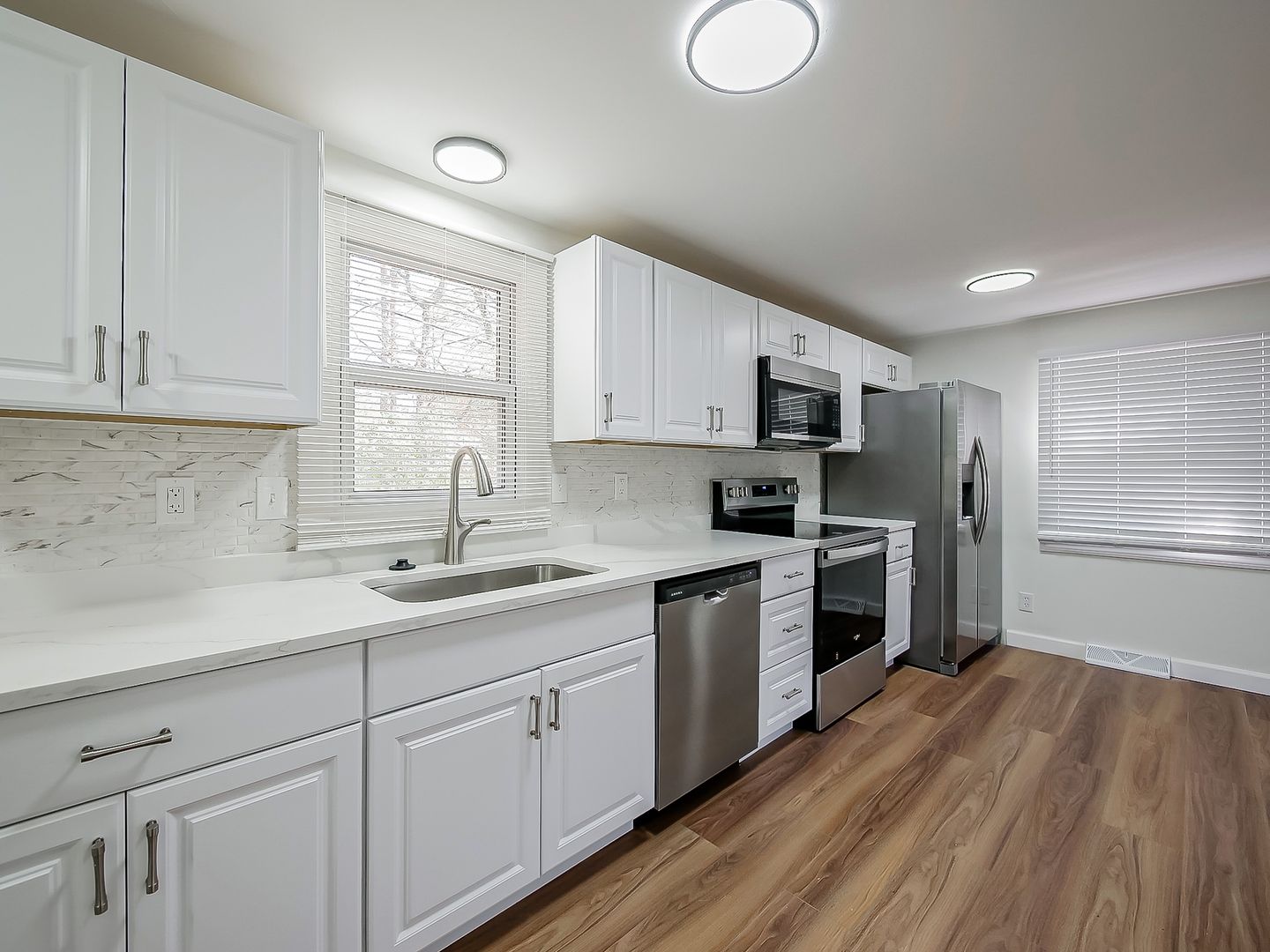 White Lake House: 9650 Cooley Lake Rd