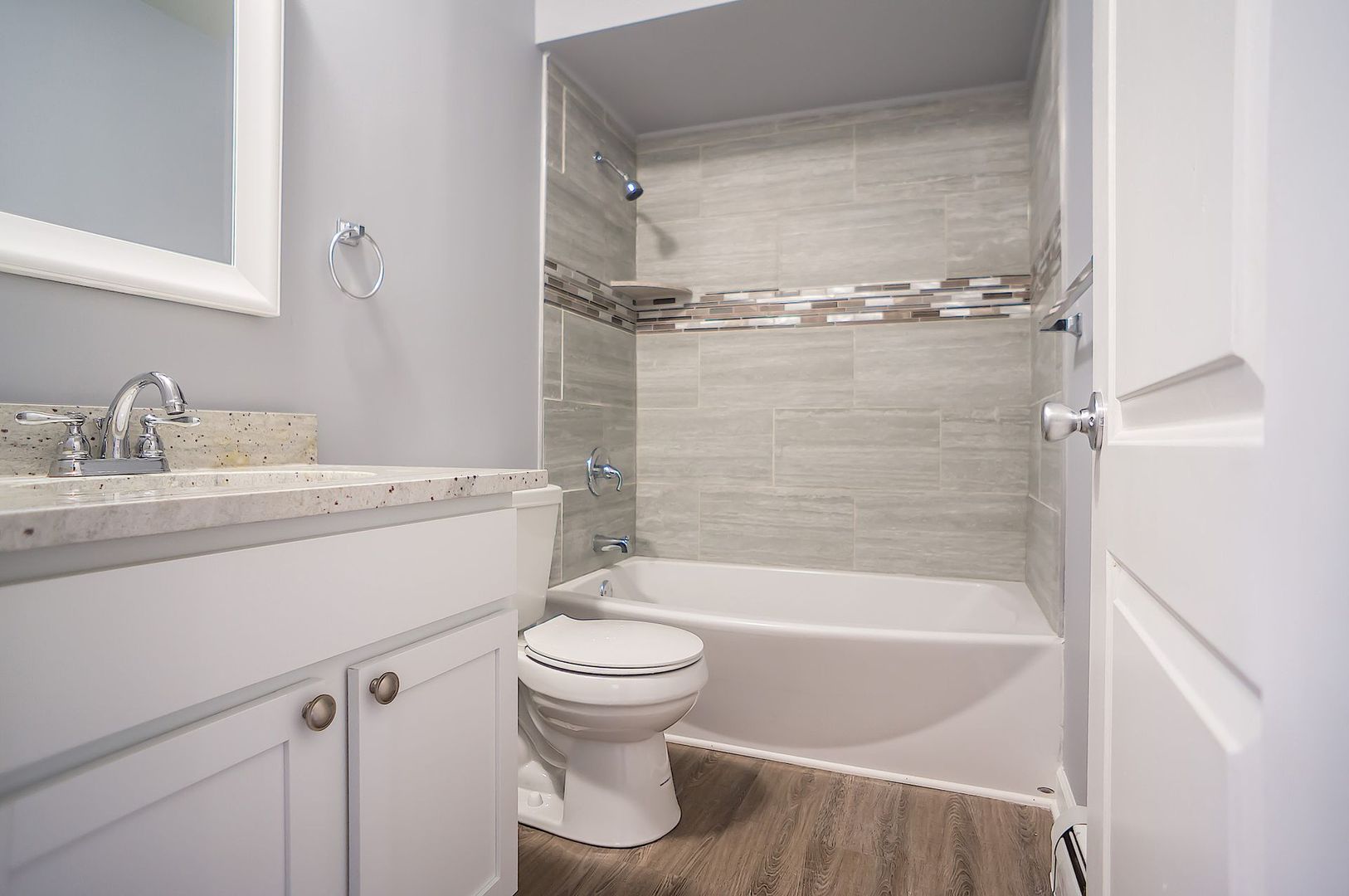 Walled Lake Apartment: 2155 Decker Rd