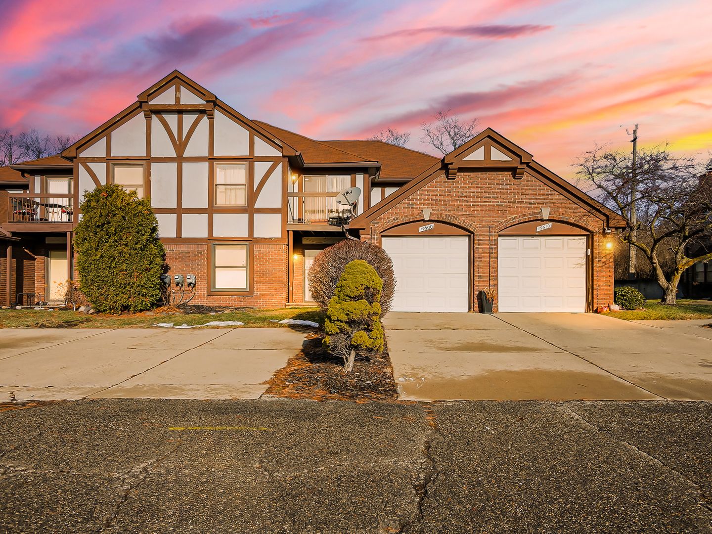 Lathrup Village House: 19500 W 11 Mile Rd