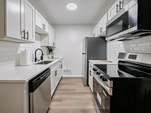 Coming Soon! Luxury Living at Z on Plymouth – 1,000 SF Two-Bedroom Residence – photo 1