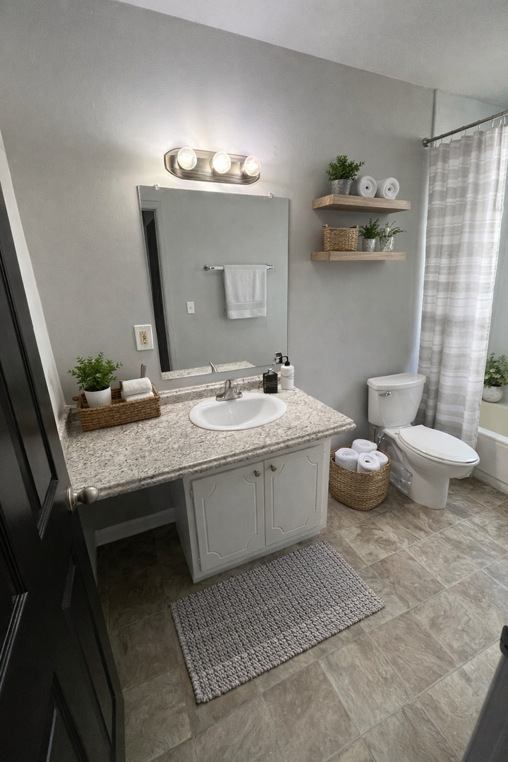 Dearborn Heights Apartment: 5690 Pardee