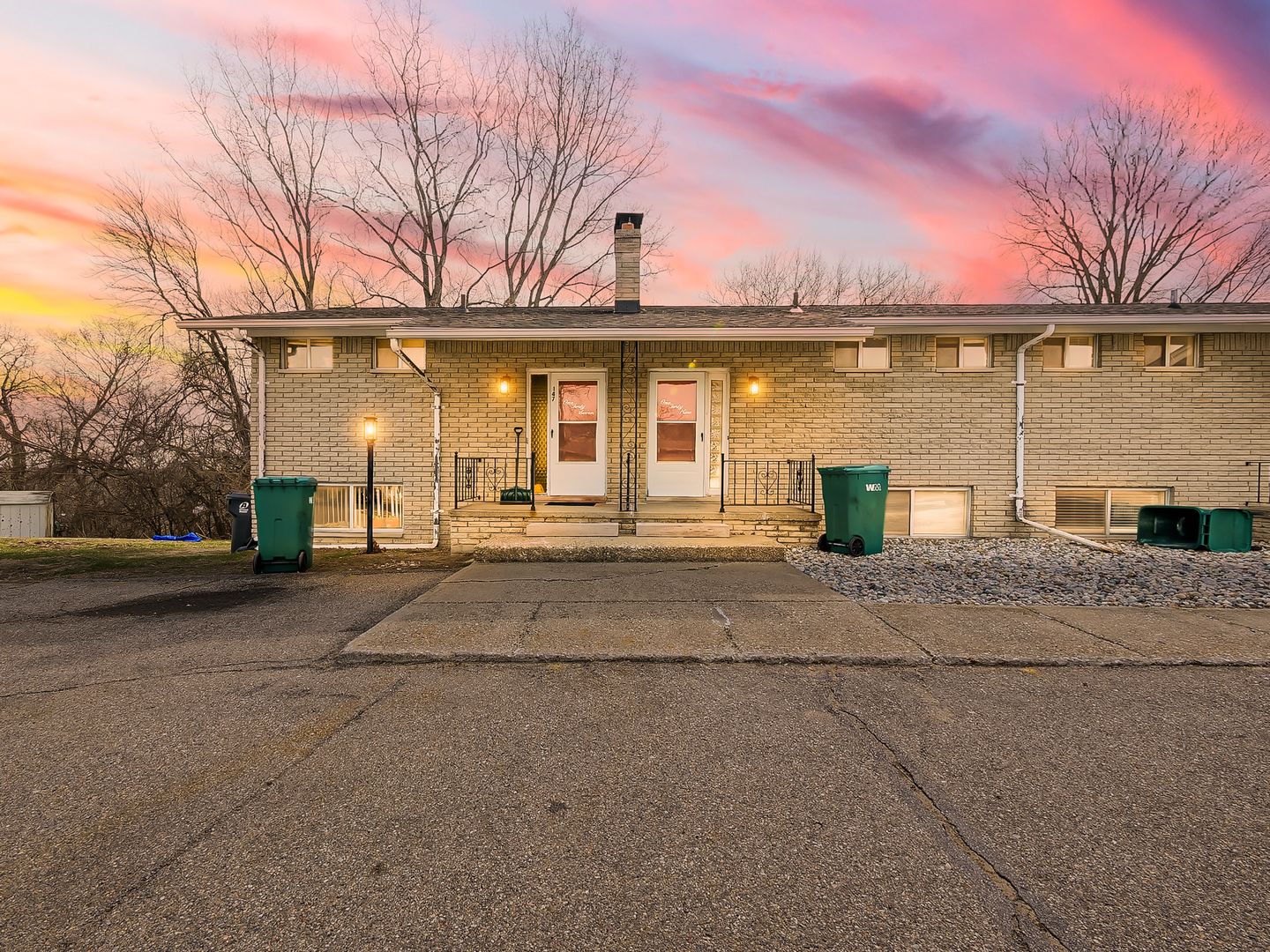 White Lake Townhome: 149  Huronview Ct.