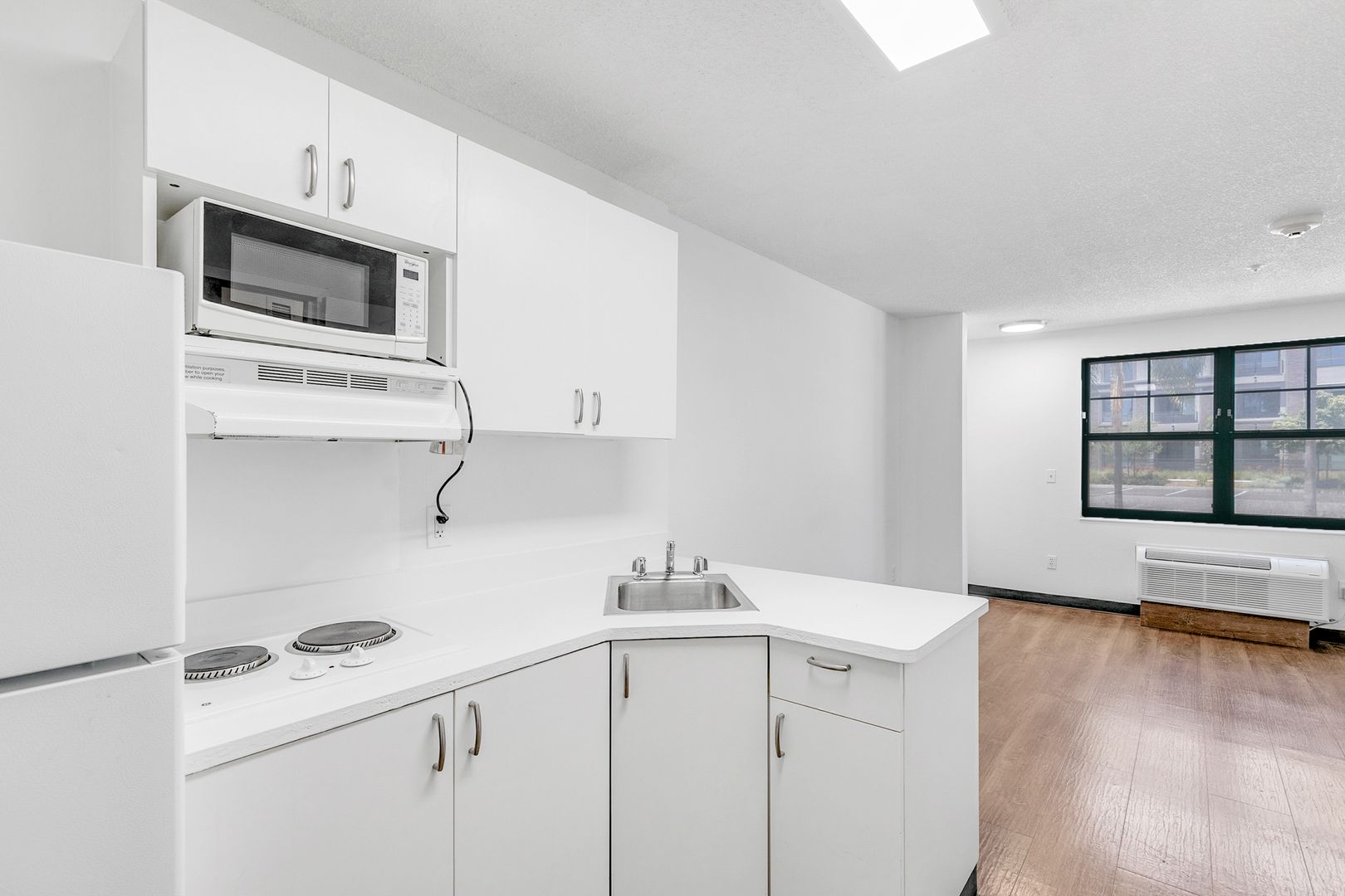Anaheim Apartment: 1031 North Link