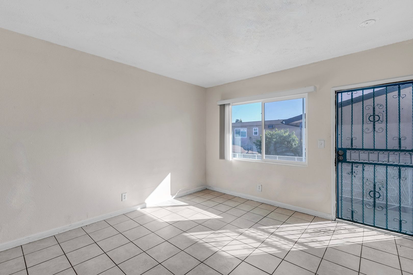 Huntington Park Apartment: 7101 Rugby Ave