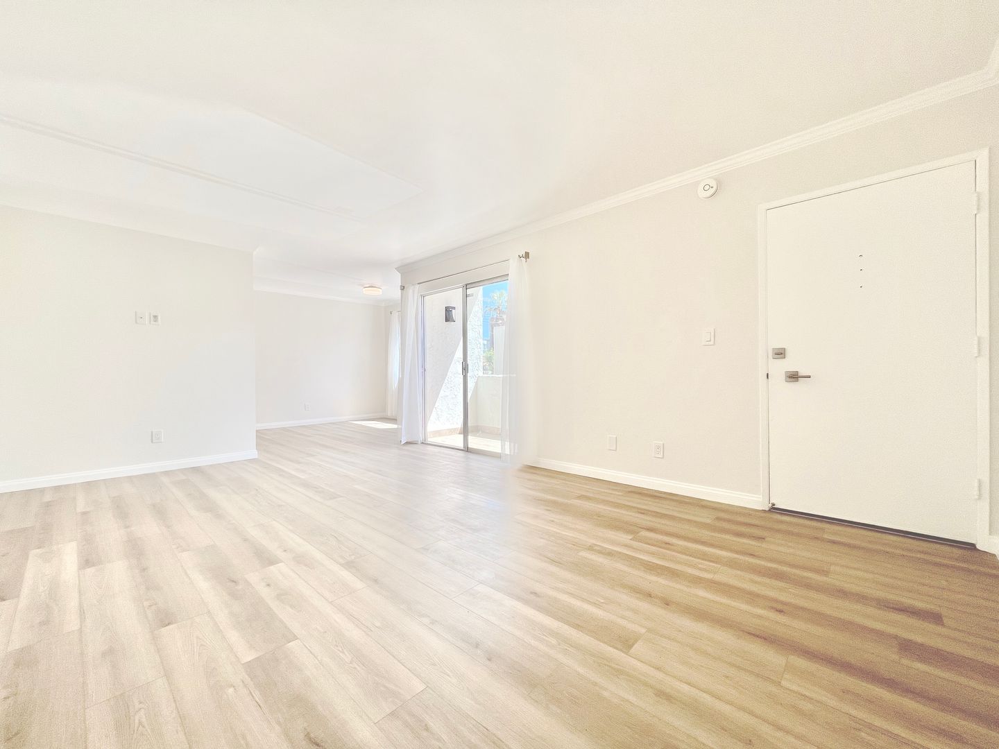 Santa Monica Apartment: 1142-1148 9th St.