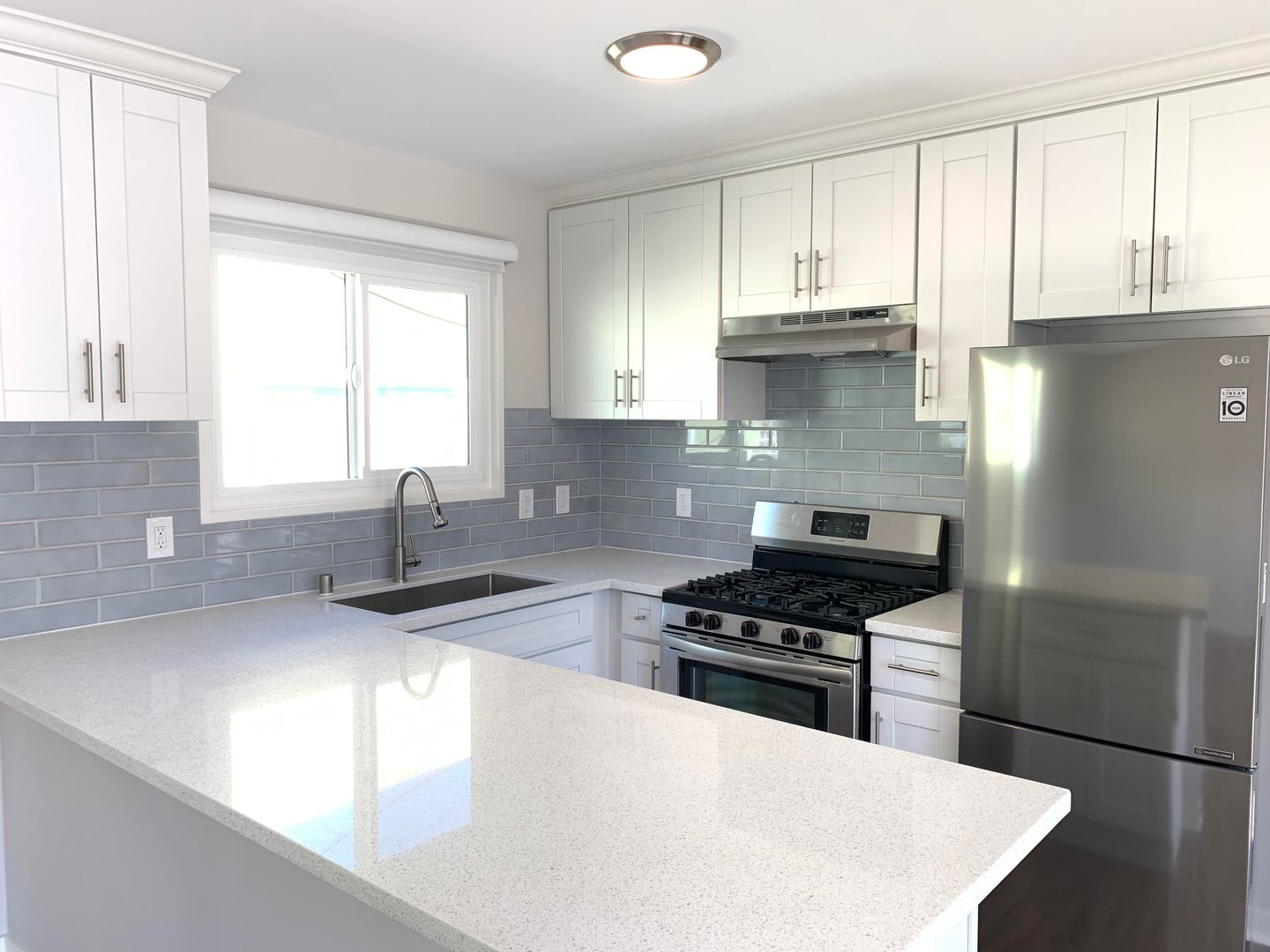 Santa Monica Apartment: 1323 11th Street