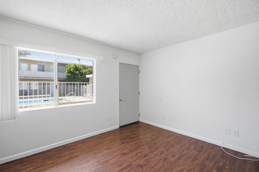 Newly remodeled modern Studio + 1 Bath