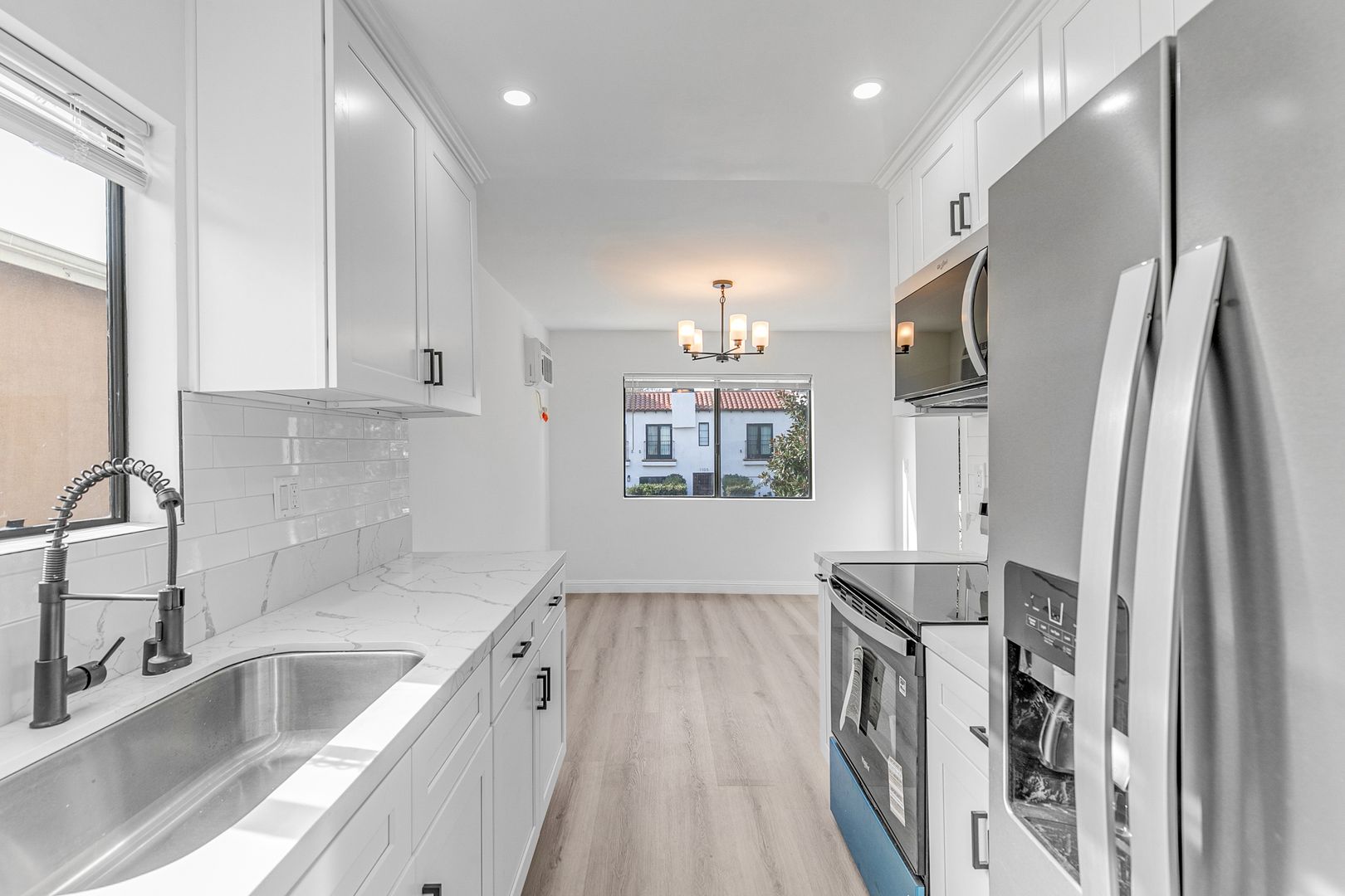 Los Angeles Apartment: 8616 Whitworth Drive