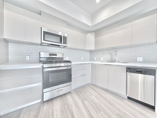 New modern 1 Bed + 1 Bath + Parking and Patio – photo 1