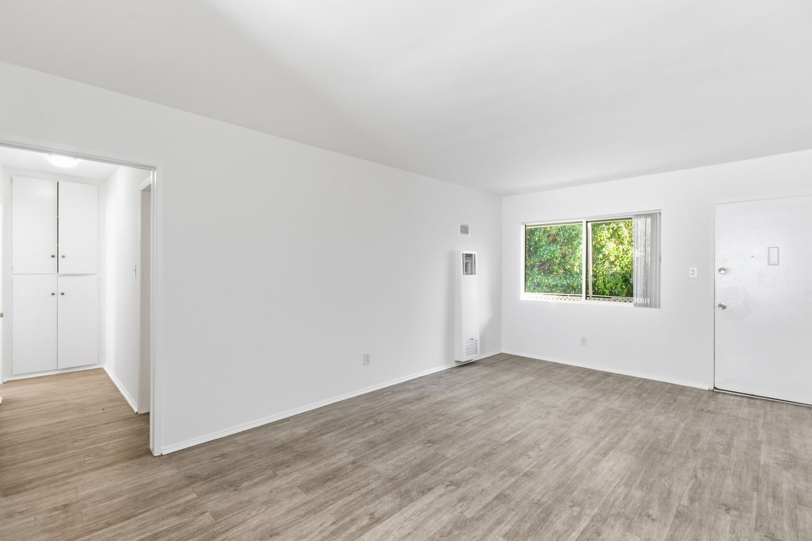 North Hollywood Apartment: 7100 Fulton Ave