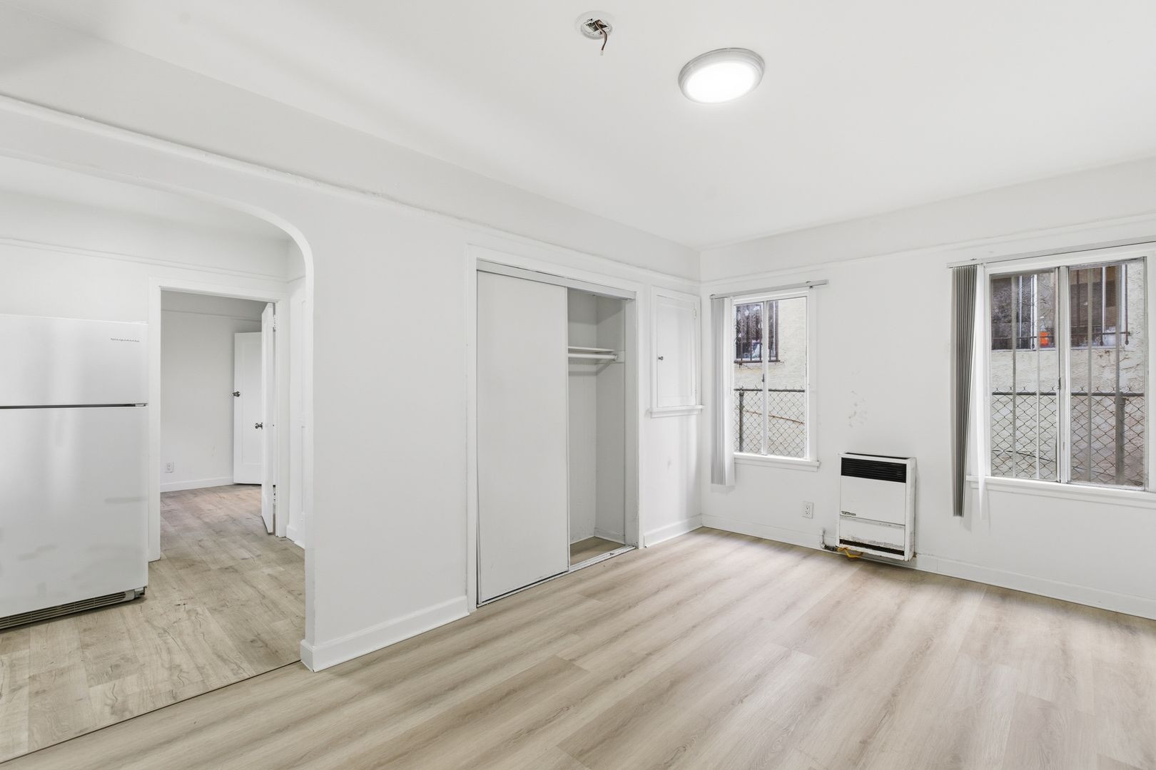 Los Angeles Apartment: 1426 S Bonnie Brae Street