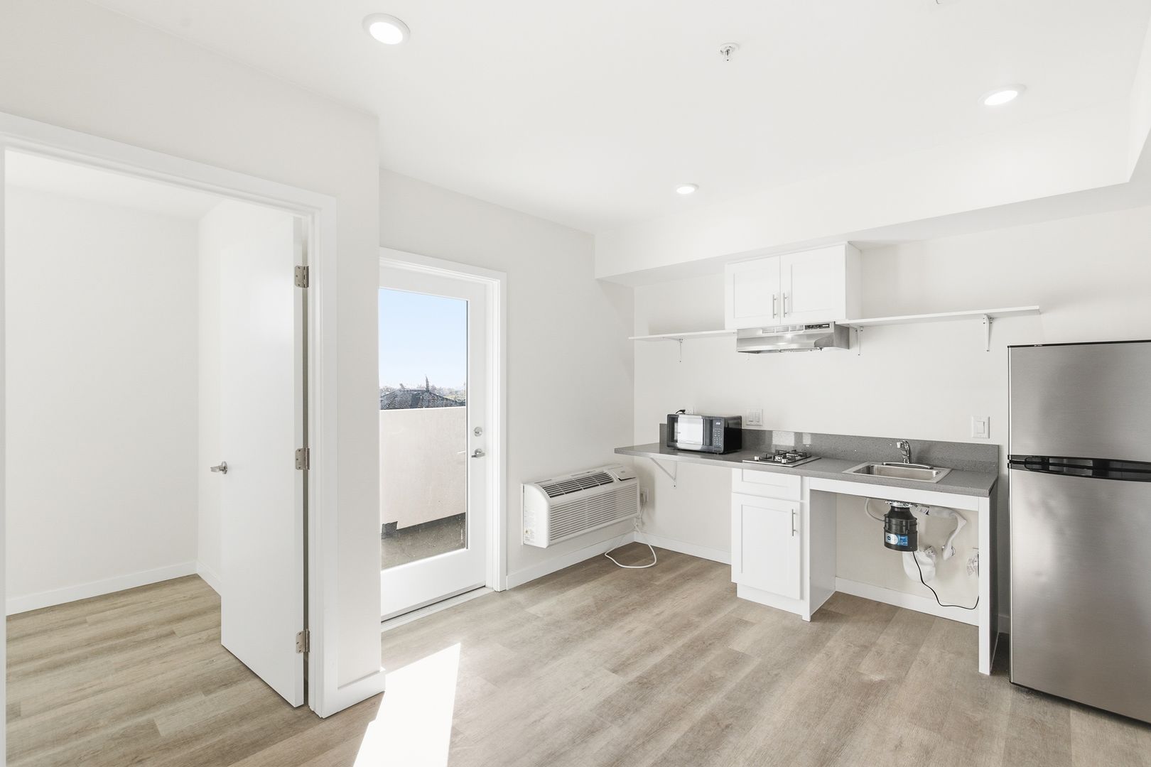 Los Angeles Apartment: 228 N Soto St