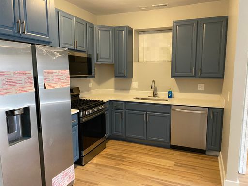 Beautiful 3 bed 2 bath ground unit – photo 1