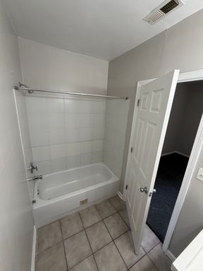 Don’t miss this beautifully updated 3-bedroom, 2-bath – photo 1